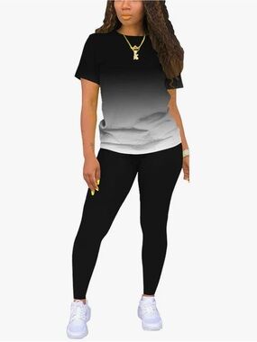 Black & White Ombre Tee and Black Leggings Set - BRAND NEW
